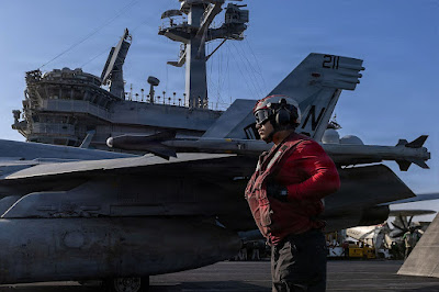 1280px-uss-abraham-lincoln-supports-operation-epic-fury-9544416.jpg